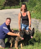 Madox links und Anouk rechts